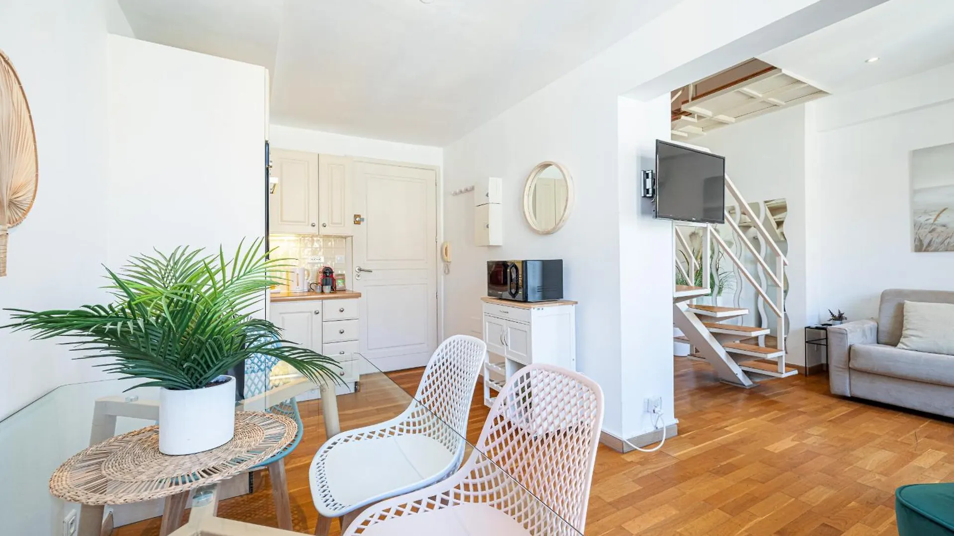 Apartamento Massena Street - 1 Bdr Duplex With Ac & Parking Niza