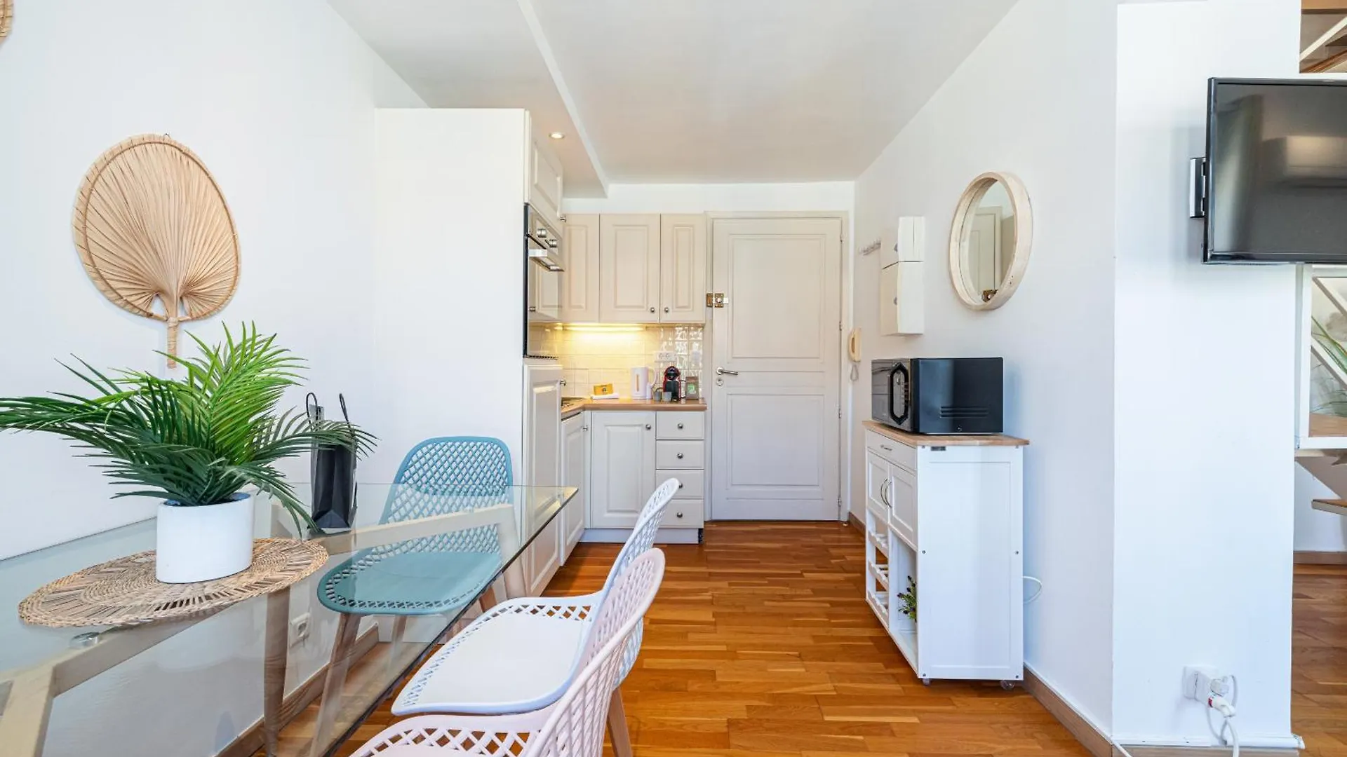 Apartamento Massena Street - 1 Bdr Duplex With Ac & Parking Niza 0*,